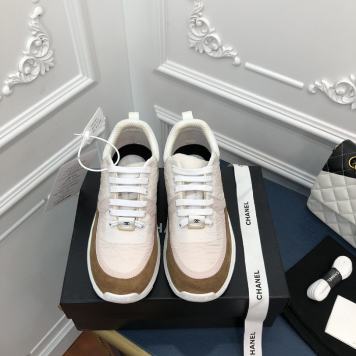 Ch**el sneaker