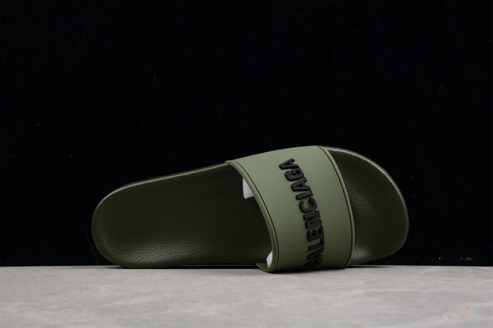 Ba1en*iaga Slippers