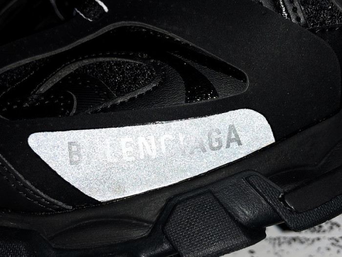 Ba1en*iaga TRACK