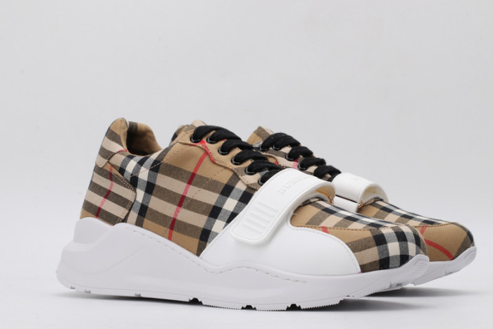 BUBERRY SNEAKER