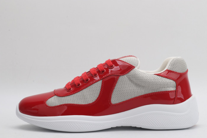 Pra*a sneaker