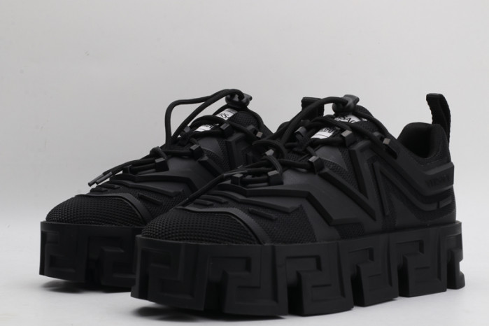 VERS SNEAKERS