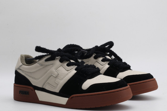 F**di SNEAKER