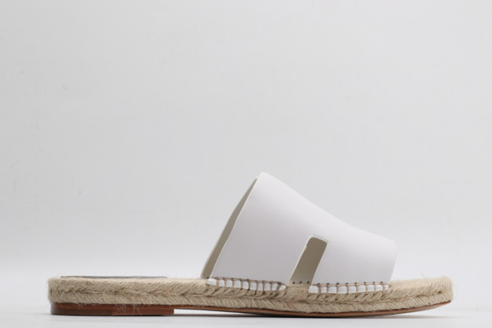 H**me5 SANDALS