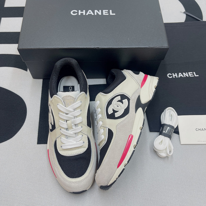 Ch**el sneaker