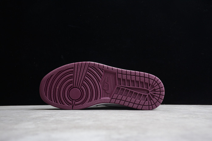 Air Jordan 1 High OG Bordeaux 555088-611