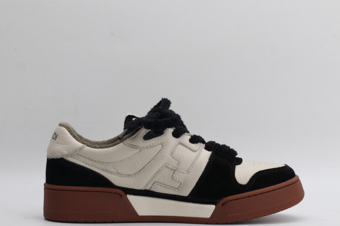 F**di SNEAKER