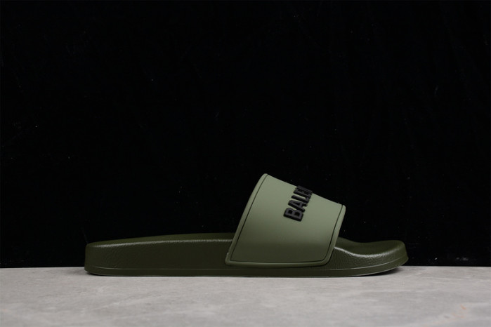 Ba1en*iaga Slippers