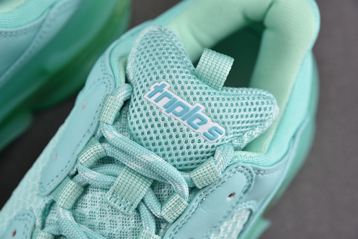 BLCG SNEAKER TRIPLE.S.