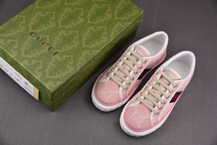 Gvc*1 sneaker