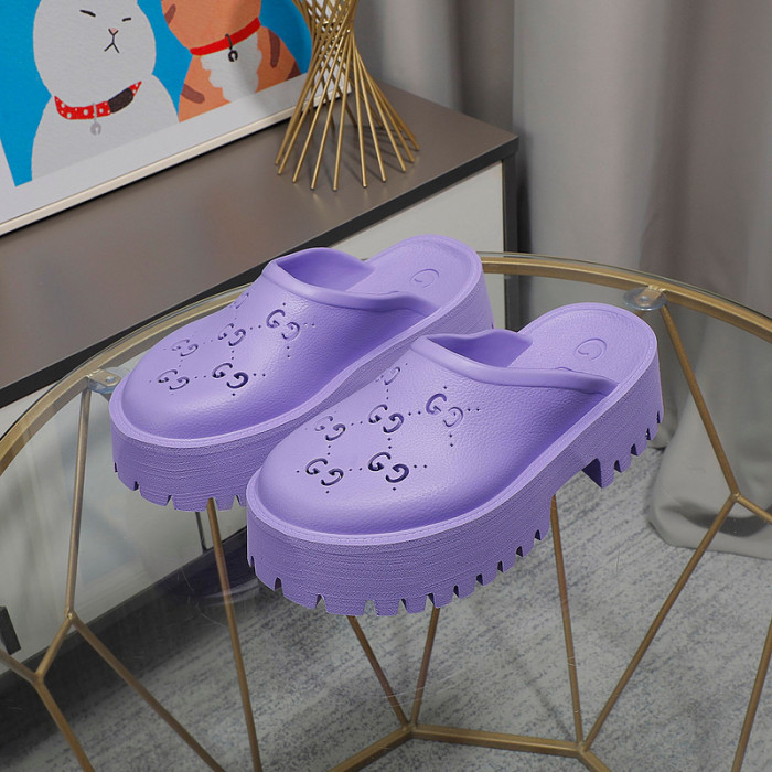 Gvc*1 SANDAL