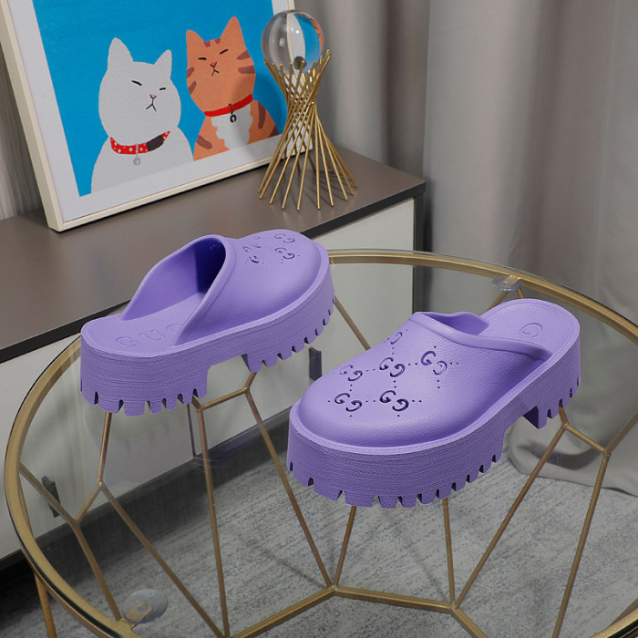 Gvc*1 SANDAL