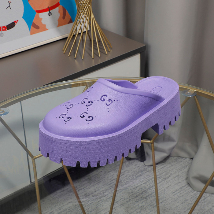 Gvc*1 SANDAL
