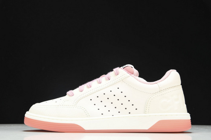 Ch**el sneaker
