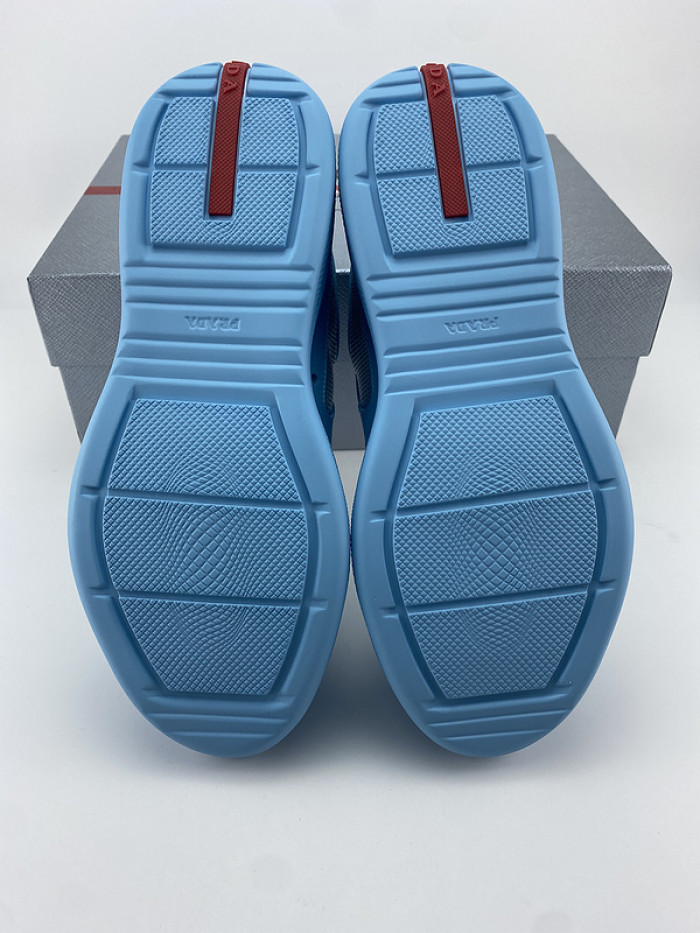 Pra*a sneaker