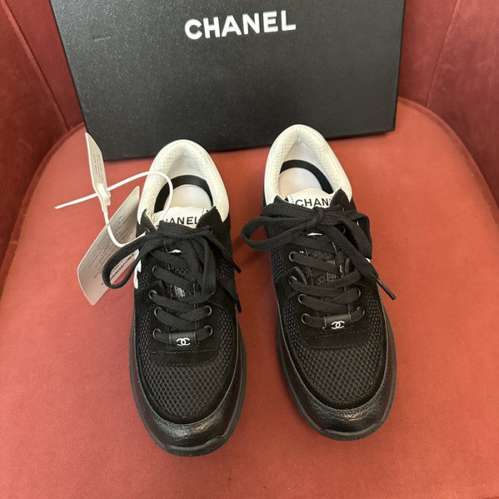 Ch**el sneaker