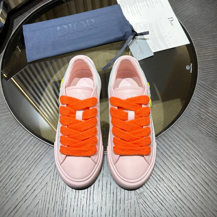 DIO* KAWS B33 SNEAKER