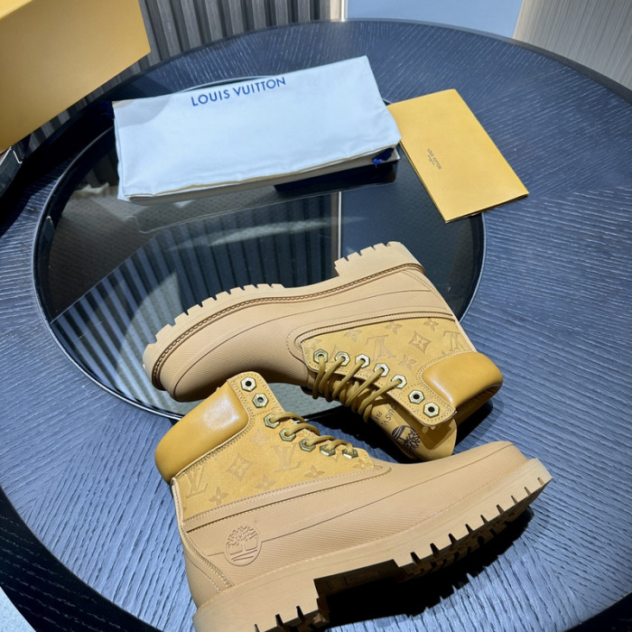 LO1_VTS BOOTS