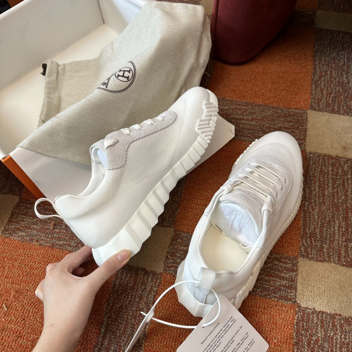 H**me5 SNEAKER