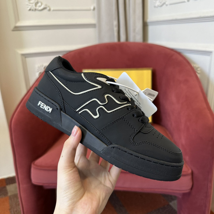 F**di SNEAKER