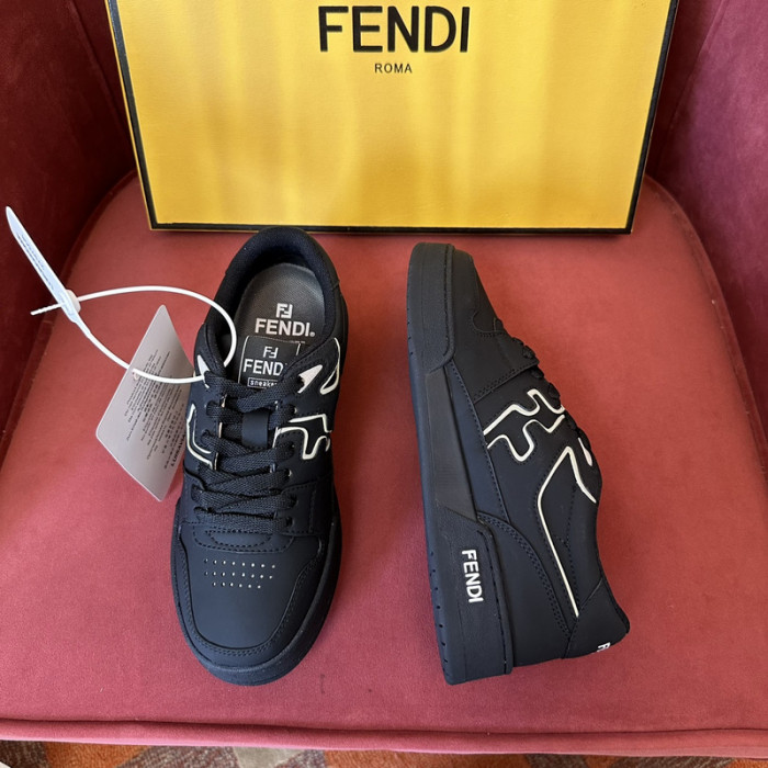 F**di SNEAKER