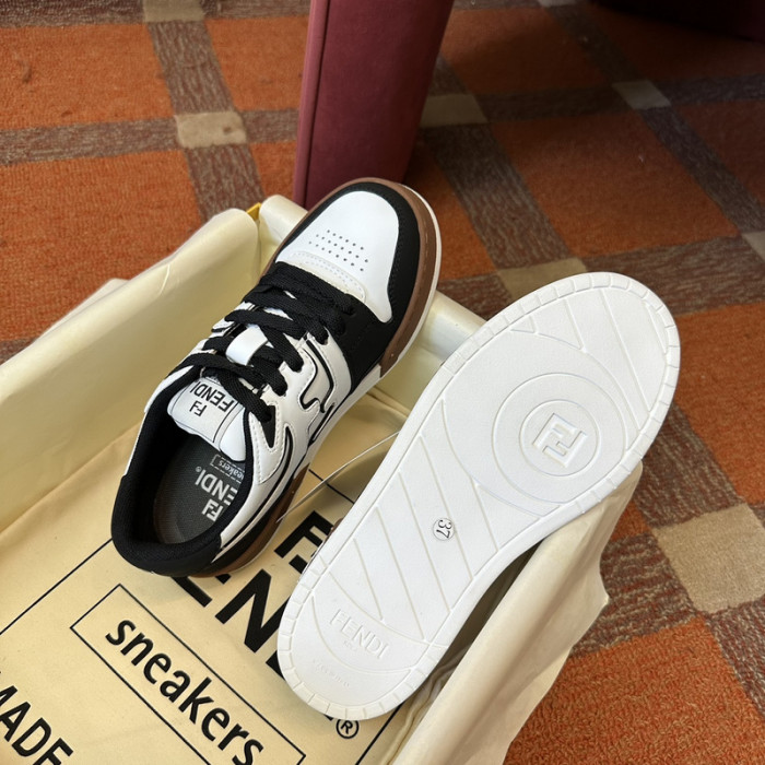 F**di SNEAKER