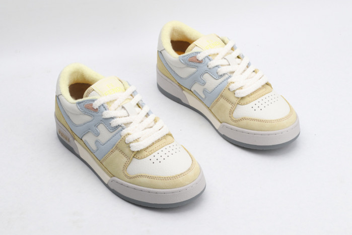 F**di SNEAKER
