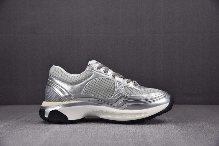 Ch**el sneaker