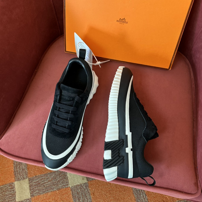 H**me5 SNEAKER