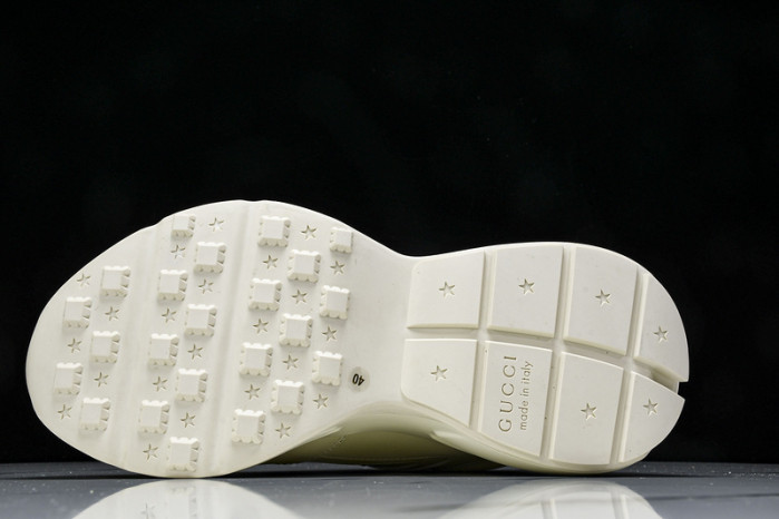 Gvc*1 sneaker