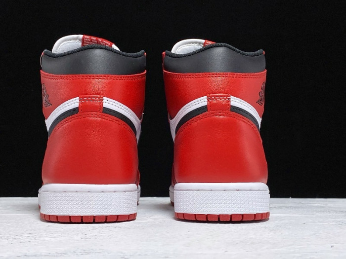 Air Jordan 1 Retro High OG 555088-101