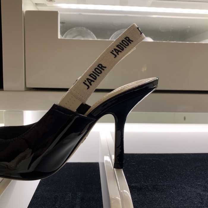 D10r HEEL