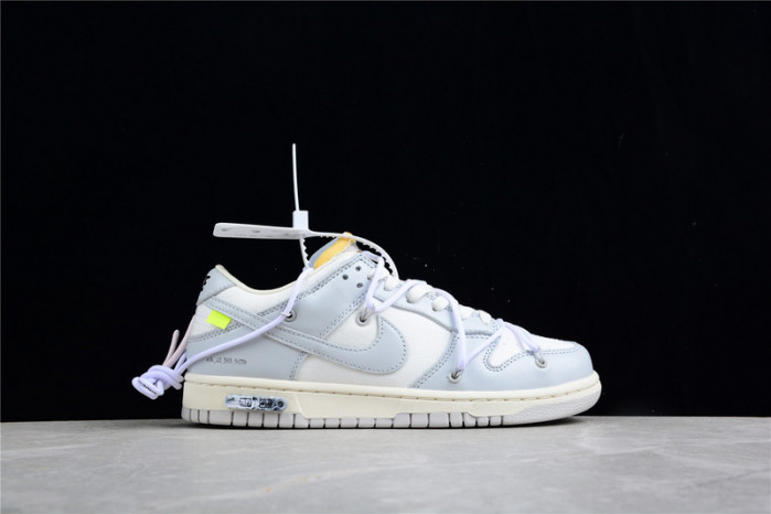 DUNK LOW 