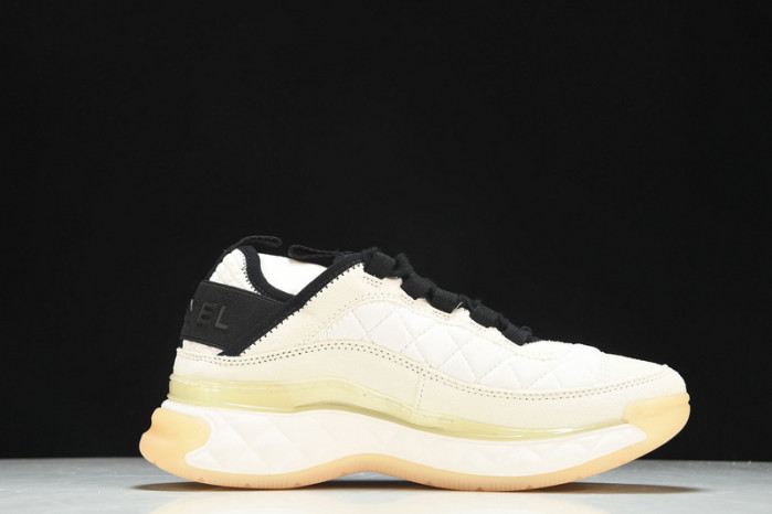 Ch**el sneaker