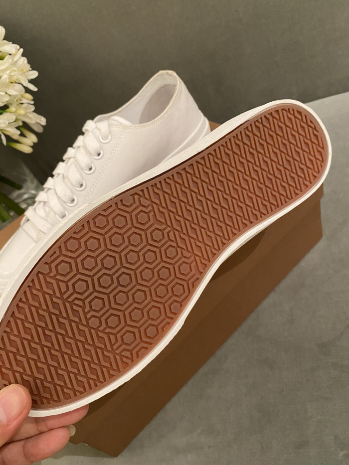 BUBERRY SNEAKER