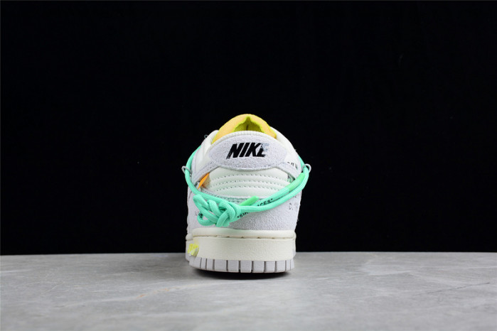 DUNK LOW 