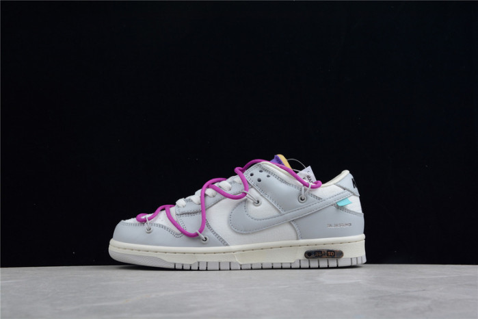 DUNK LOW 