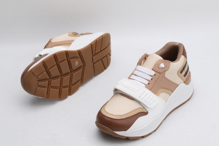 BUBERRY SNEAKER