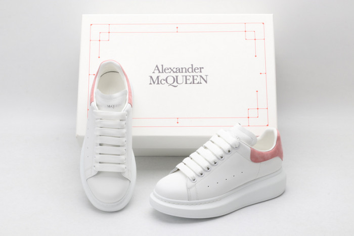 A1exa*der Mcqv*en OVERSIZED