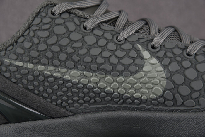 NIKE Zoom Kobe 6“Black Mamba Collection Fade to Black” 869457-007