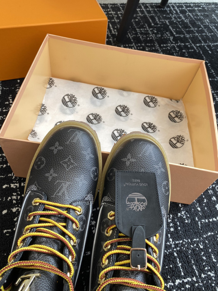LO1_VTS BOOTS