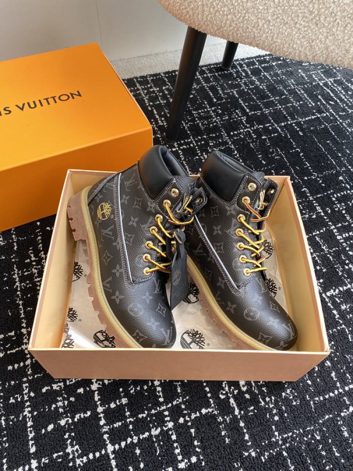LO1_VTS BOOTS