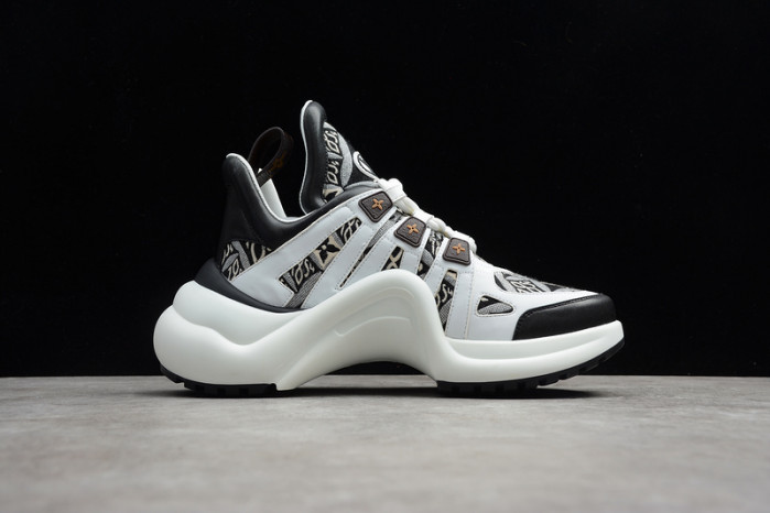 LO1_VTS ARCHLIGHT SNEAKER