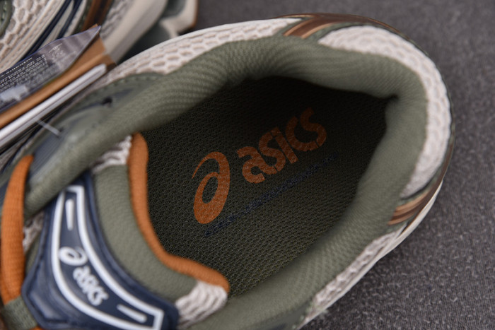 As1cs GEL KAYANO 14 