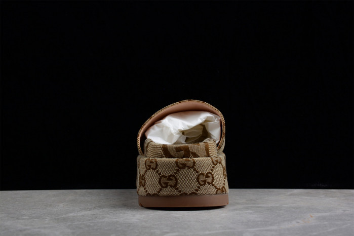 Gvc*1 SANDALS