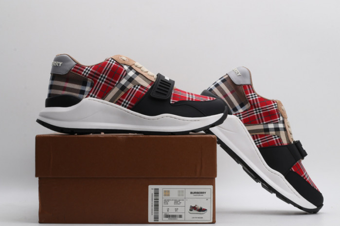 BUBERRY SNEAKER