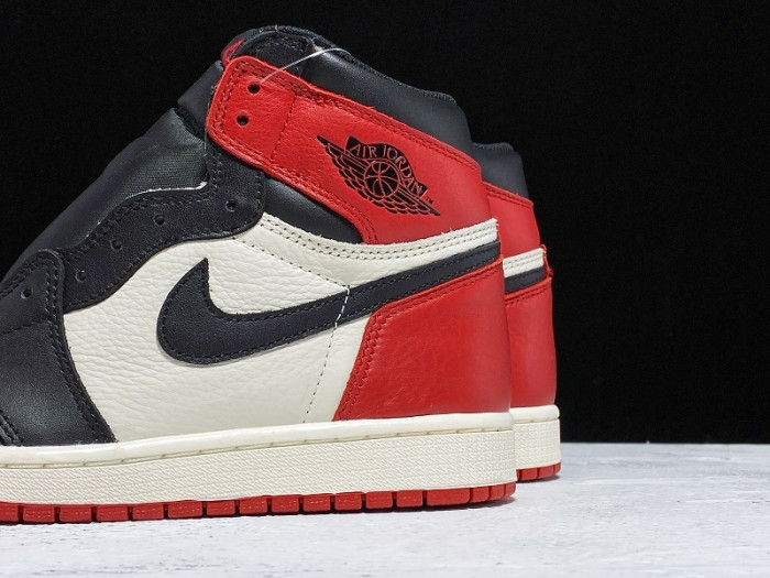 Air Jordan 1 Retro High OG Bred Toe 555088-610