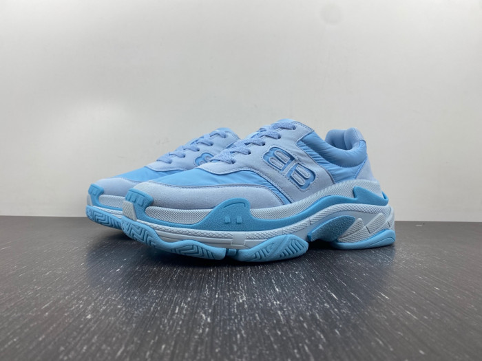 BLCG SNEAKER TRIPLE.S.