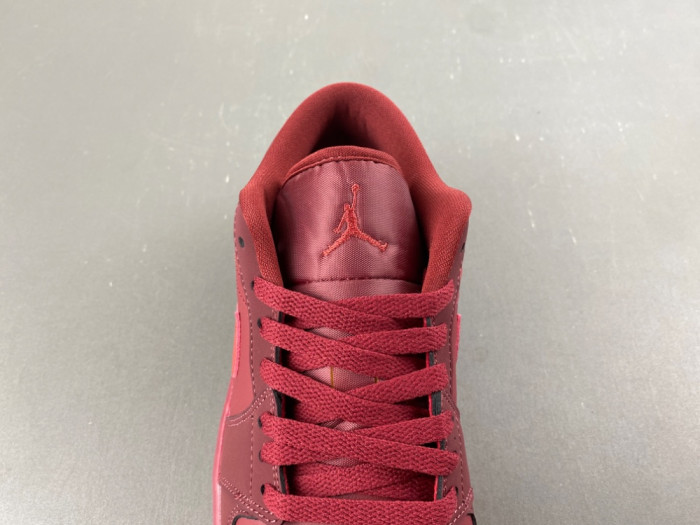 Air Jordan 1 Low SE Valentine