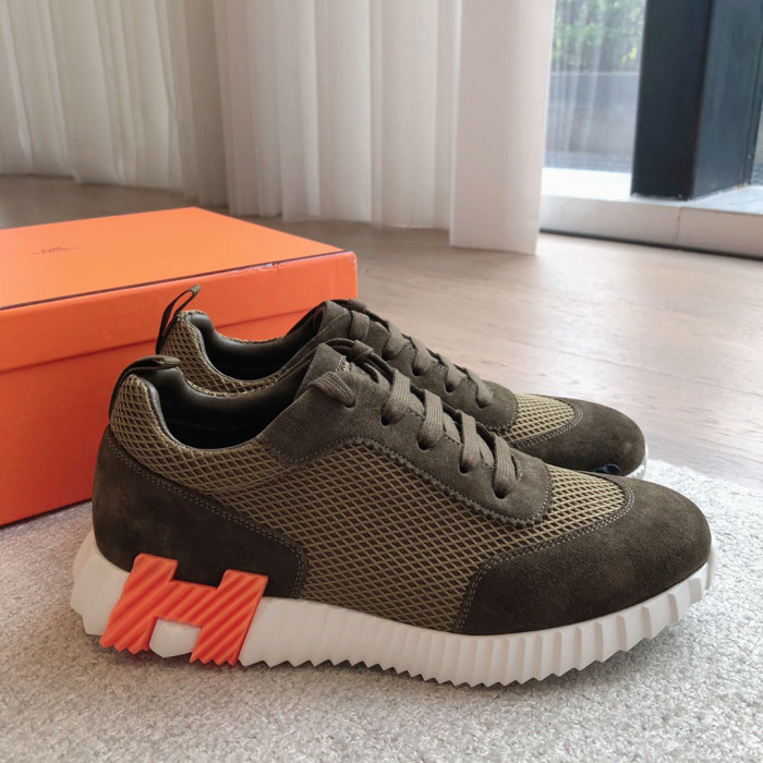 H**me5 SNEAKER